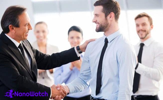  افزایش کیفیت عملکرد کارکنان با تشویق آن ها